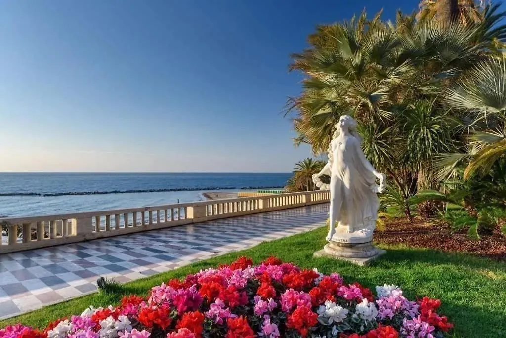 Ad Un Passo Dal Sole Apartment Sanremo Italy